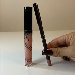Kylie Cosmetics Makeup - Kylie Jenner Liquid Lipstick & Lip Liner Kit Kylie Cosmetics Makeup - Kylie Jenner Liquid Lipstick & Lip Liner Kit